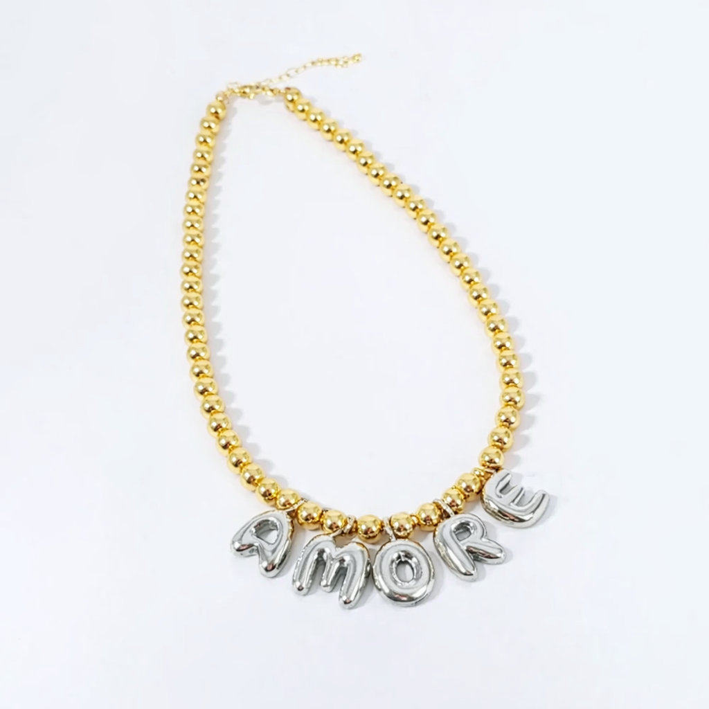 AMORE necklace
