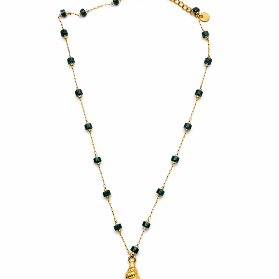 Collier de coquillages 