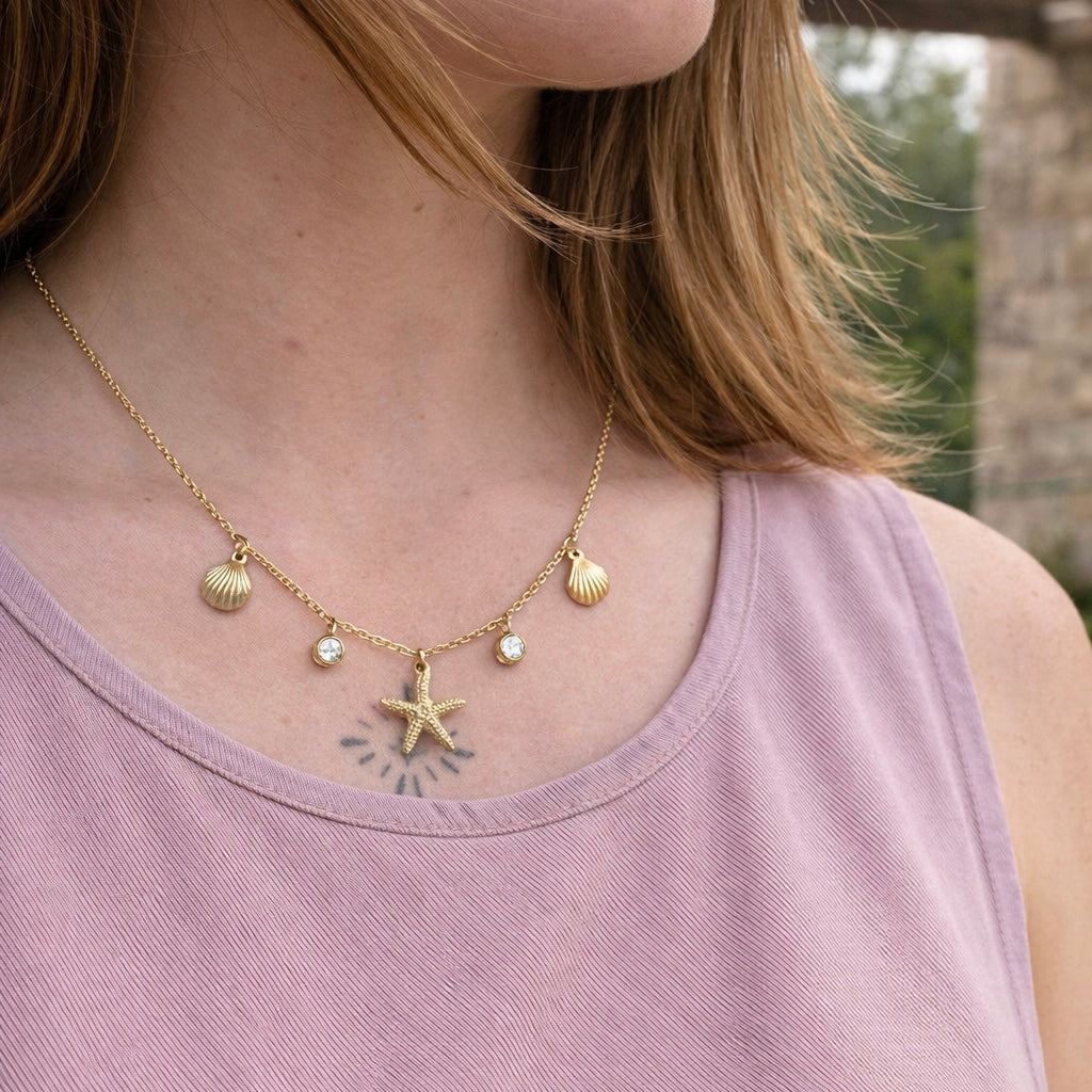 BEACH necklace