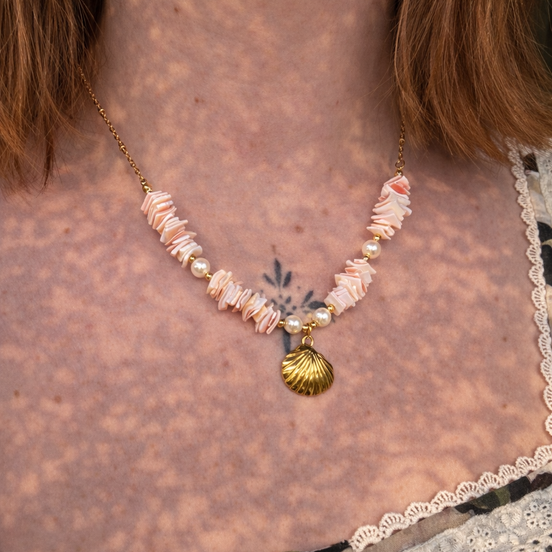 CORAL necklace